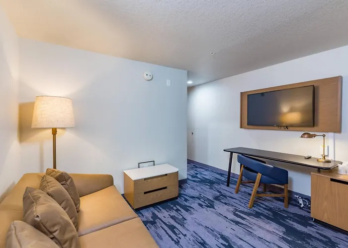 Fairfield Inn And Suites By Marriott Tampa North